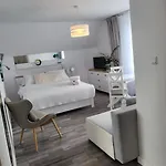 100 M Od Morza Vendégház