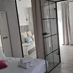 Guest house 100 M Od Morza