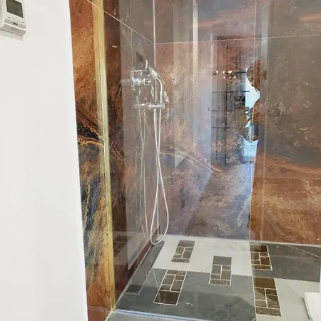 بيت ضيافة 100 M Od Morza 3*