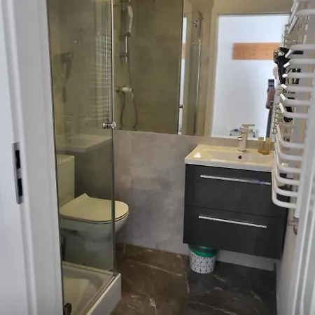 بيت ضيافة 100 M Od Morza Dziwnów